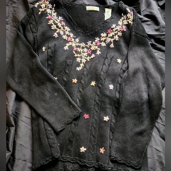 FLORAL TRIM KNIT SWEATER - Picture 5 of 9